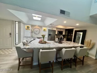 Photo #1: 6721054 Listing