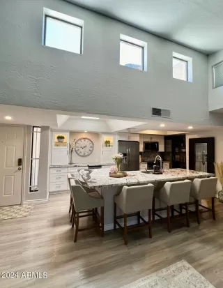 Photo #2: 6721054 Listing