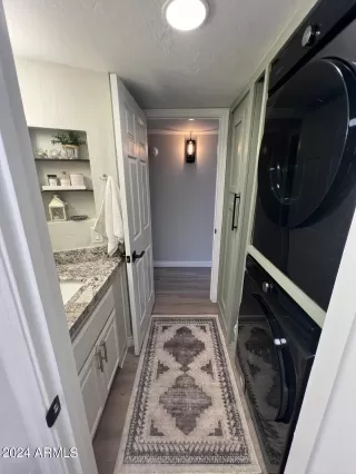 Photo #6: 6721054 Listing