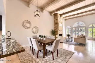 Photo #2: 6721144 Listing 