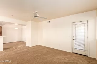 Photo #6: 6721215 Listing