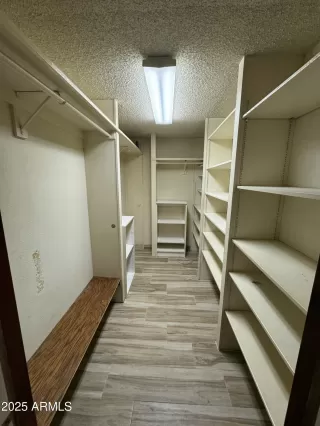 Photo #5: 6721280 Listing