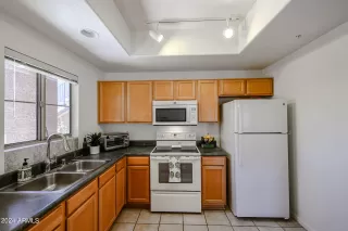 Photo #6: 6721404 Listing