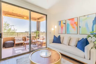 Photo #5: 6721688 Listing