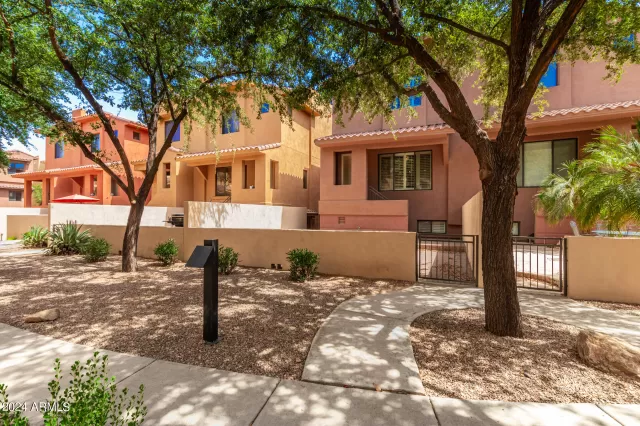 MLS: 6722455 Condo For Sale