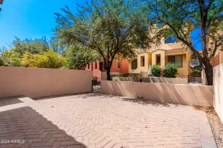 Photo #5: 6722455 Listing