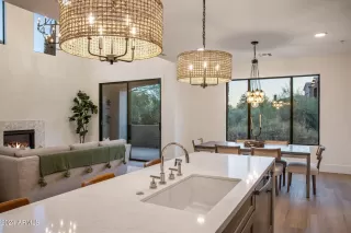 Photo #3: 6722496 Listing