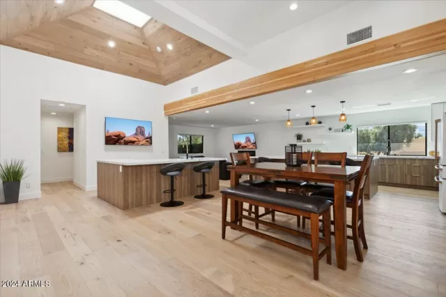 MLS: 6722517 Condo For Sale