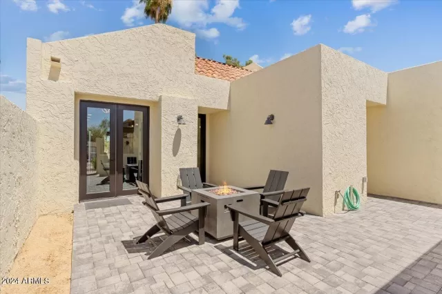 MLS: 6722558 Condo For Sale