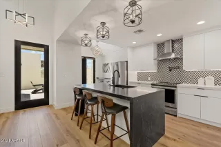 Photo #5: 6722558 Listing 