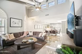 Photo #3: 6722694 Listing