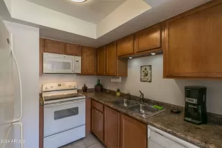 Photo #2: 6722821 Listing 