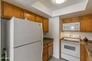 Photo #3: 6722821 Listing 