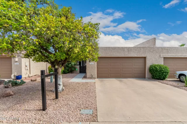 MLS: 6722983 Condo For Sale