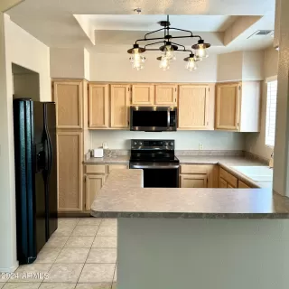 Photo #2: 6723000 Listing 
