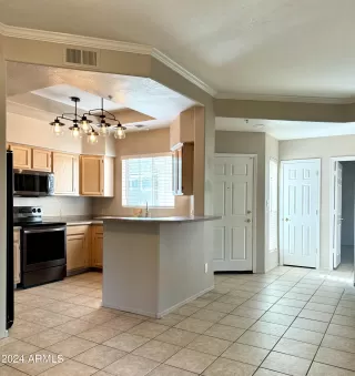 Photo #4: 6723000 Listing 