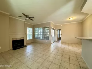 Photo #5: 6723000 Listing 