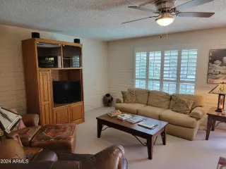 Photo #3: 6723120 Listing