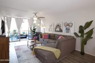 Photo #3: 6723126 Listing