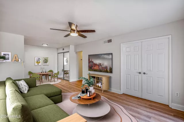 MLS: 6723243 Condo For Sale