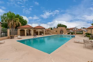 Photo #4: 6723258 Listing