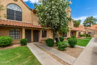 Photo #6: 6723258 Listing