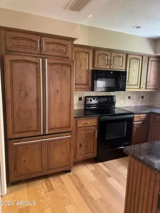 Photo #6: 6723316 Listing 