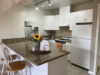 Photo #3: 6723606 Listing