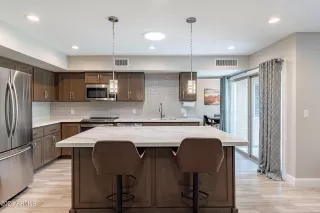 Photo #2: 6723785 Listing