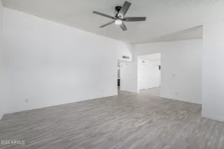 Photo #4: 6723909 Listing 