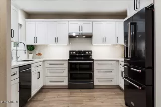 Photo #6: 6724126 Listing 