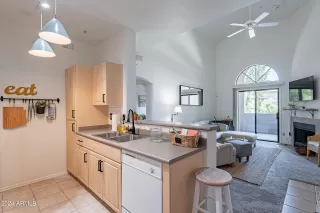 Photo #4: 6724591 Listing