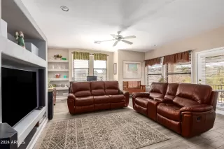 Photo #5: 6724661 Listing