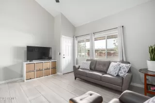 Photo #1: 6724714 Listing