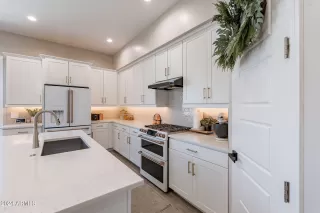 Photo #5: 6724825 Listing 