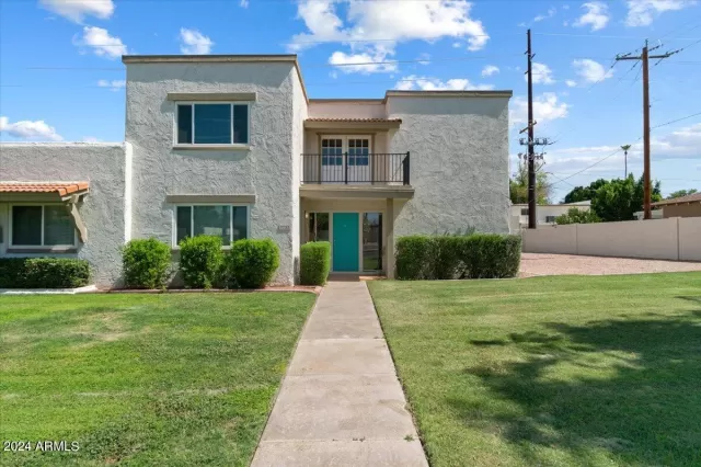 MLS: 6724863 Condo For Sale