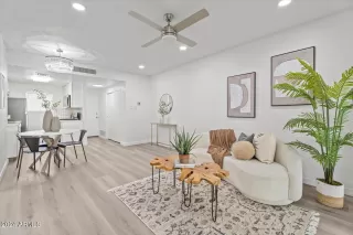 Photo #2: 6724943 Listing