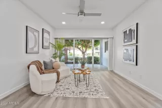 Photo #3: 6724943 Listing