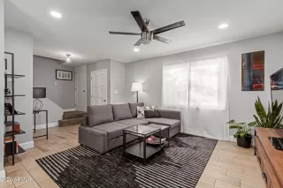 Photo #3: 6725035 Listing