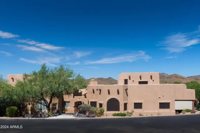 MLS: 6725075 Condo For Sale