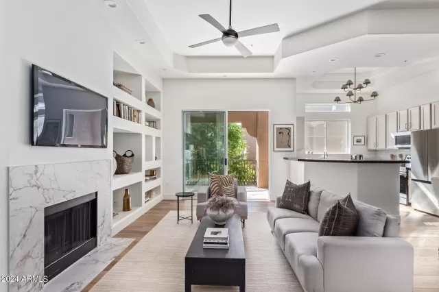 MLS: 6725423 Condo For Sale