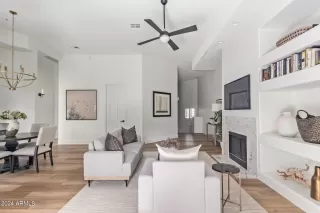 Photo #5: 6725423 Listing