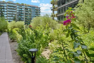 Photo #2: 6725743 Listing