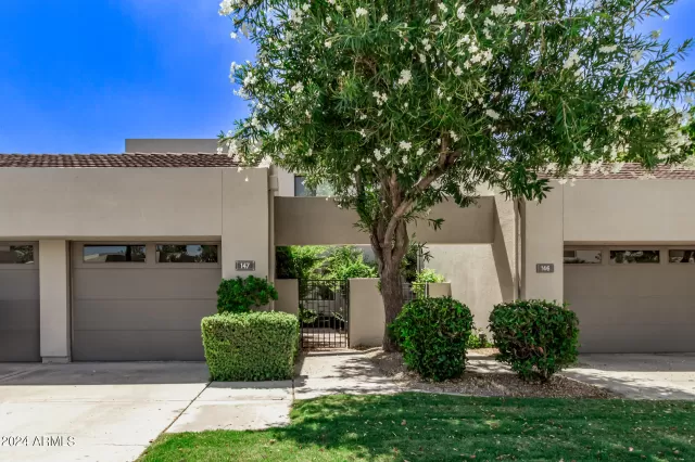MLS: 6725820 Condo For Sale