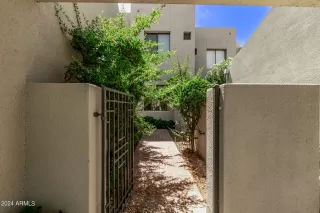 Photo #1: 6725820 Listing