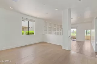 Photo #4: 6725820 Listing