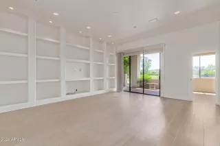 Photo #6: 6725820 Listing