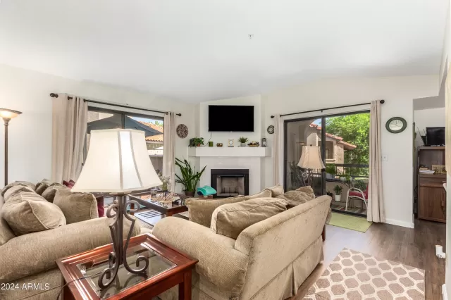 MLS: 6726163 Condo For Sale