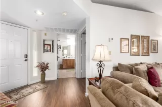 Photo #3: 6726163 Listing