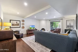 Photo #3: 6726524 Listing 